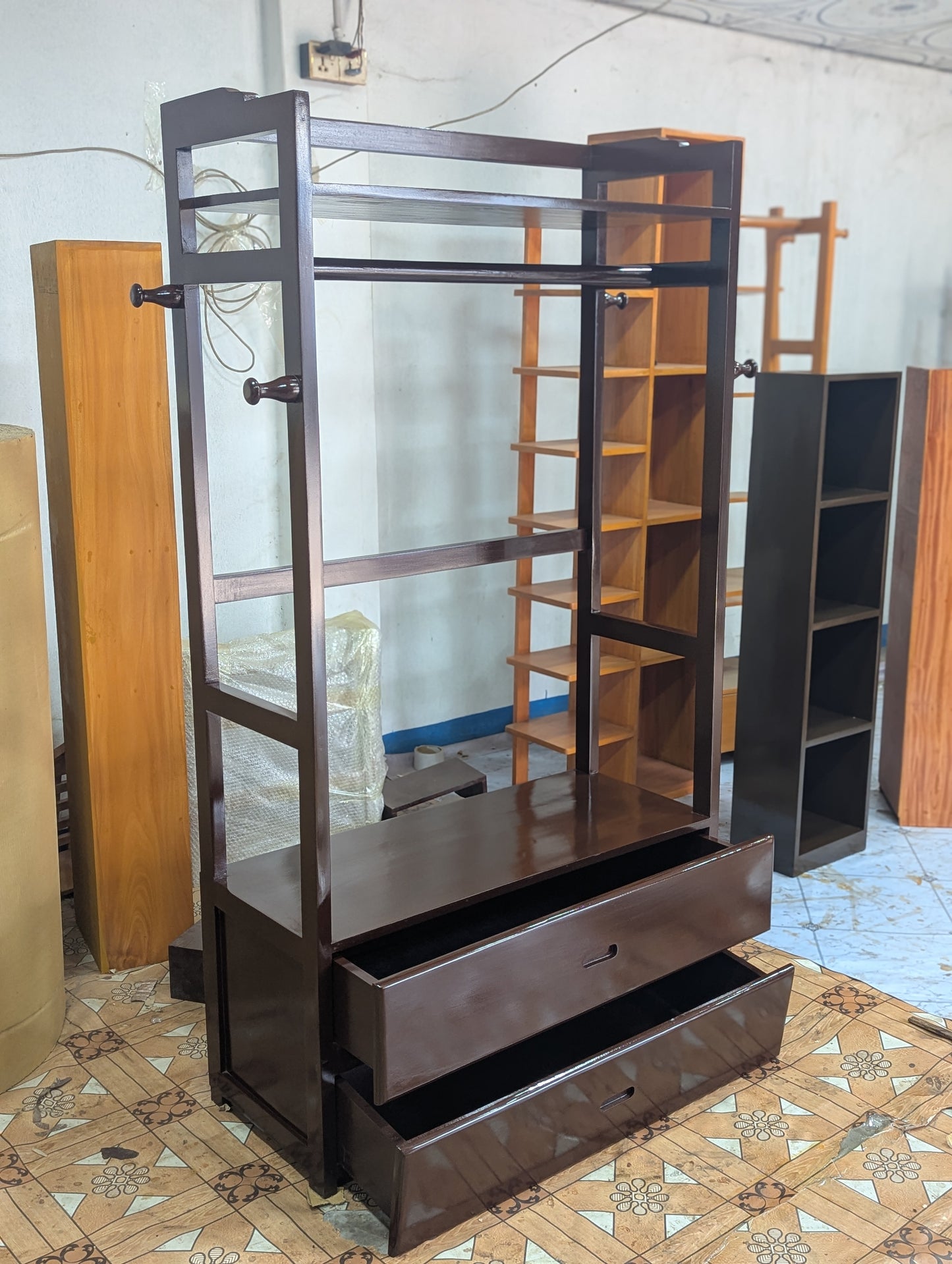 Exclusive Wooden Anla | Wooden Clothes Stand